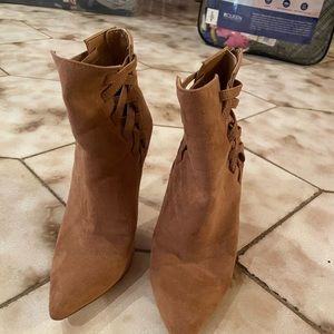Aldo bootie size 5.